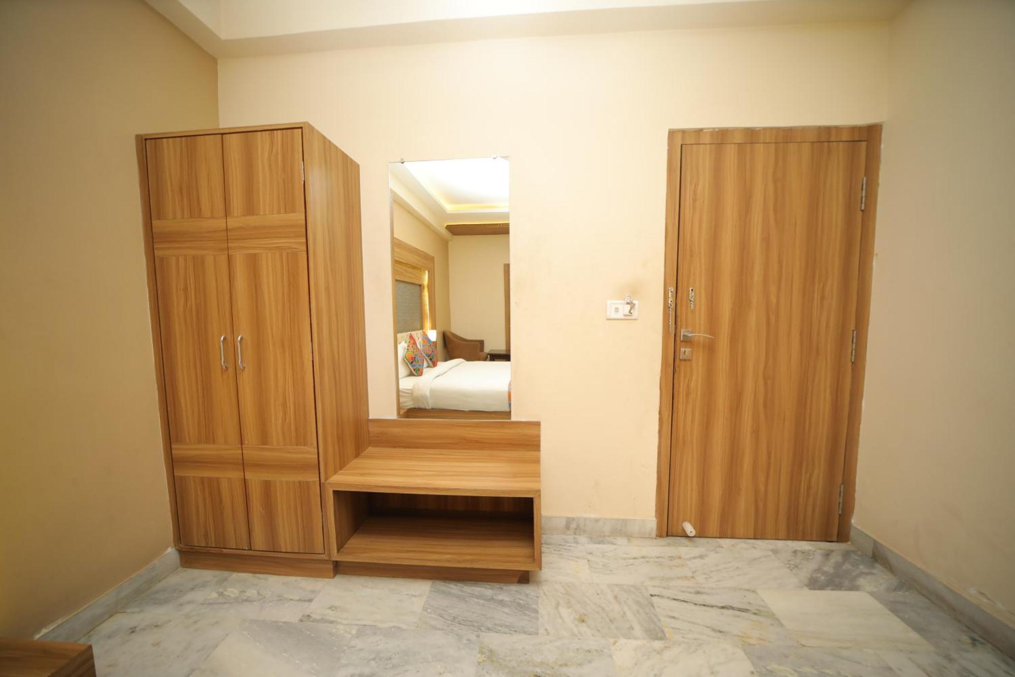 Hotel Damanis ウダイプル エクステリア 写真