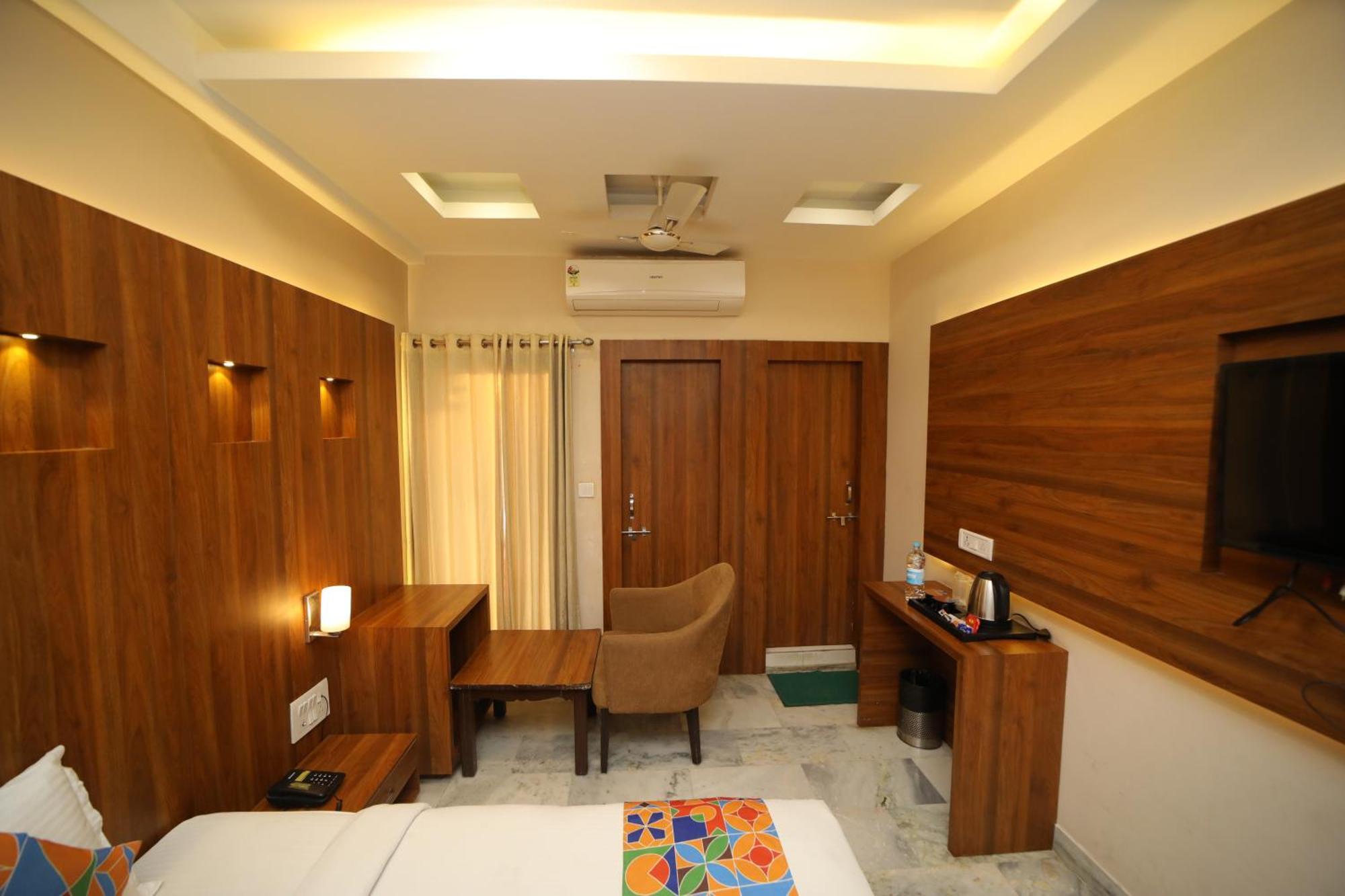 Hotel Damanis ウダイプル エクステリア 写真