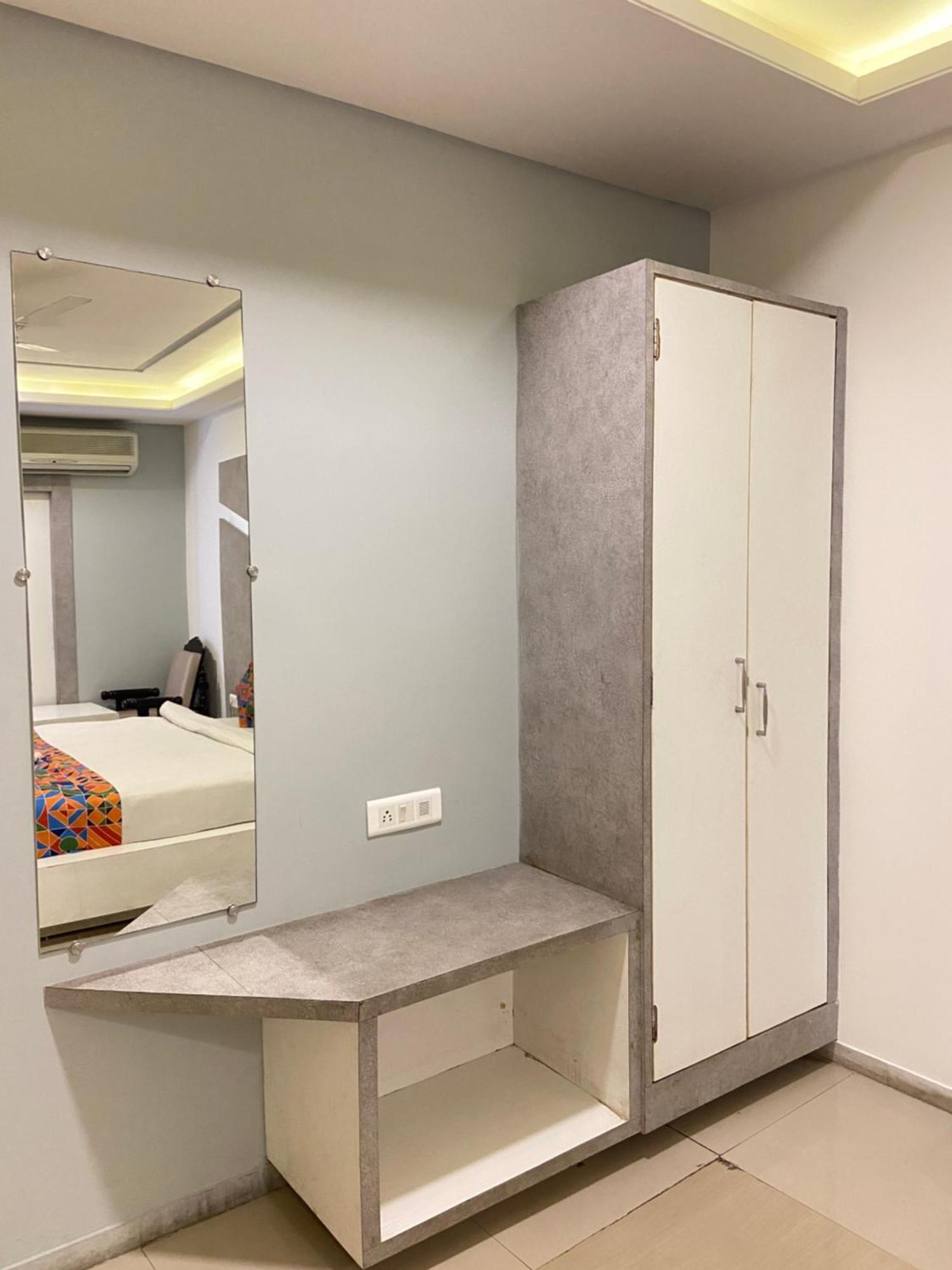 Hotel Damanis ウダイプル エクステリア 写真